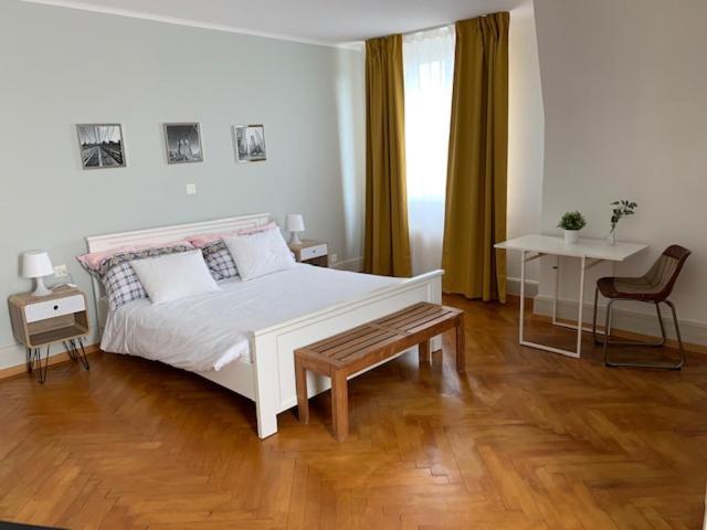 Guest House Dieci Allo Zoo Zurich Ngoại thất bức ảnh