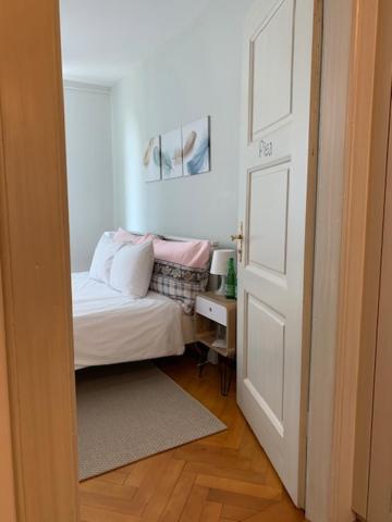 Guest House Dieci Allo Zoo Zurich Ngoại thất bức ảnh